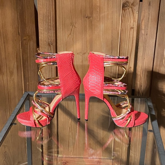 Exotic Hot Pink & Snake print & Gold strap, Stoestiletto Heels - Picture 5 of 14